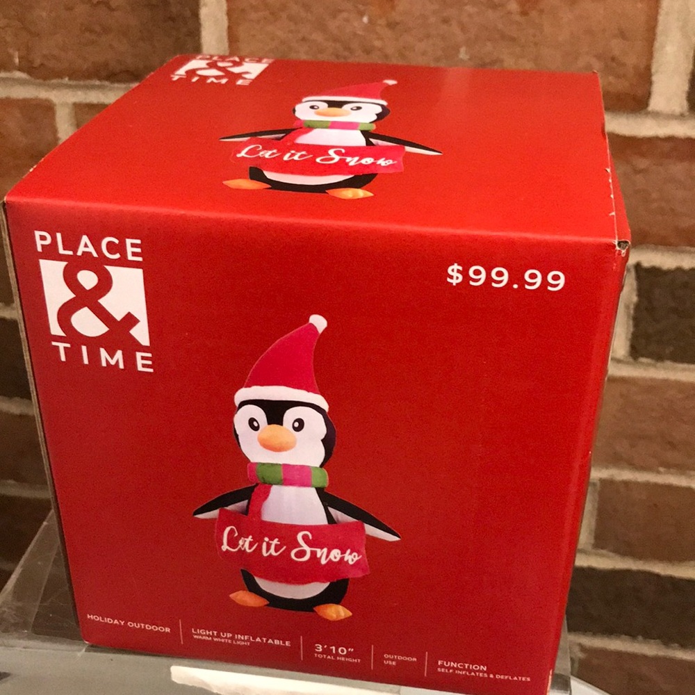 Place & Time Christmas 3’10” inflatable penguin